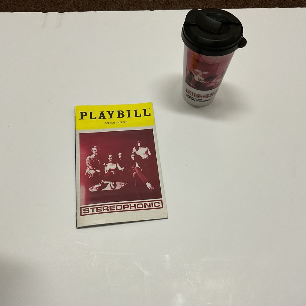 Stereophonic playbill and cup